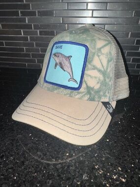 Goorin Bros 🐬 Beige Mesh Trucker Hat with Dolphin Logo Patch